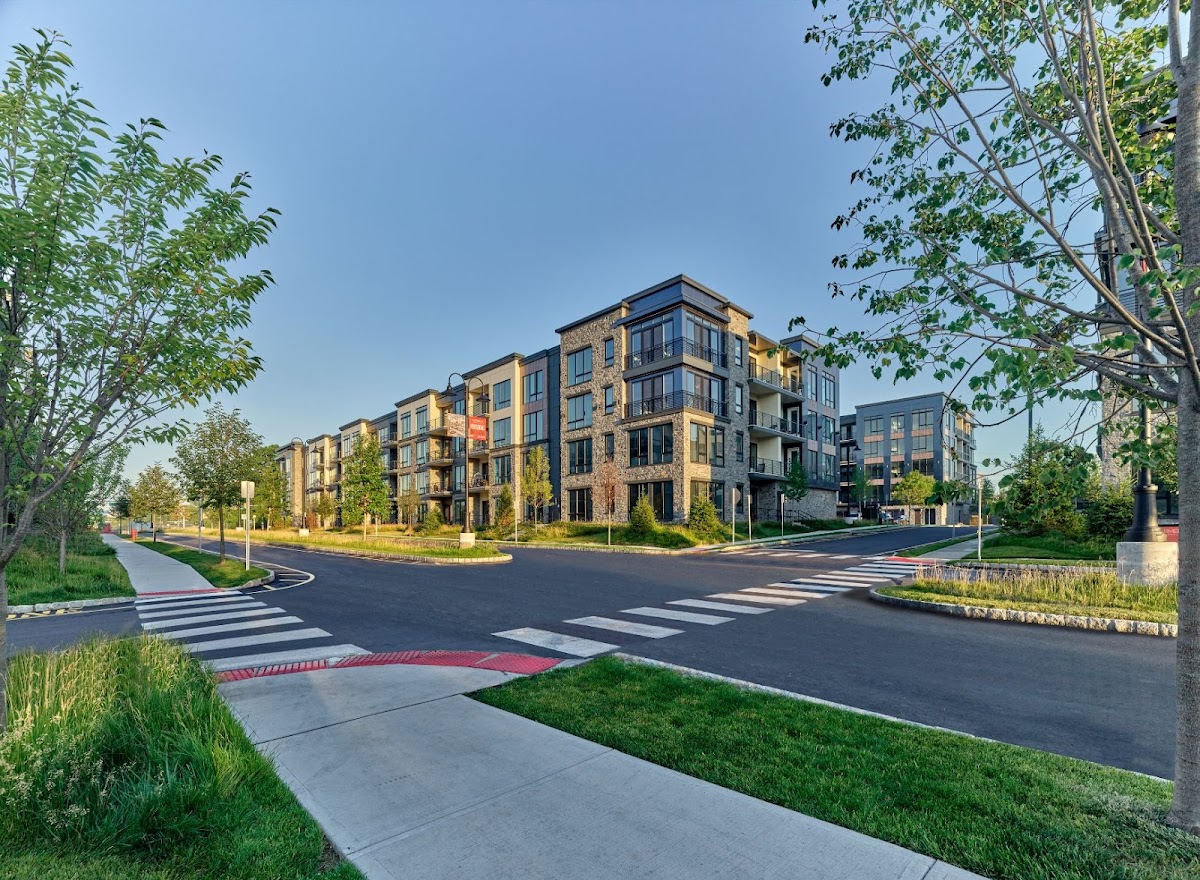 Vermella Woodbridge apartments in Woodbridge, NJ