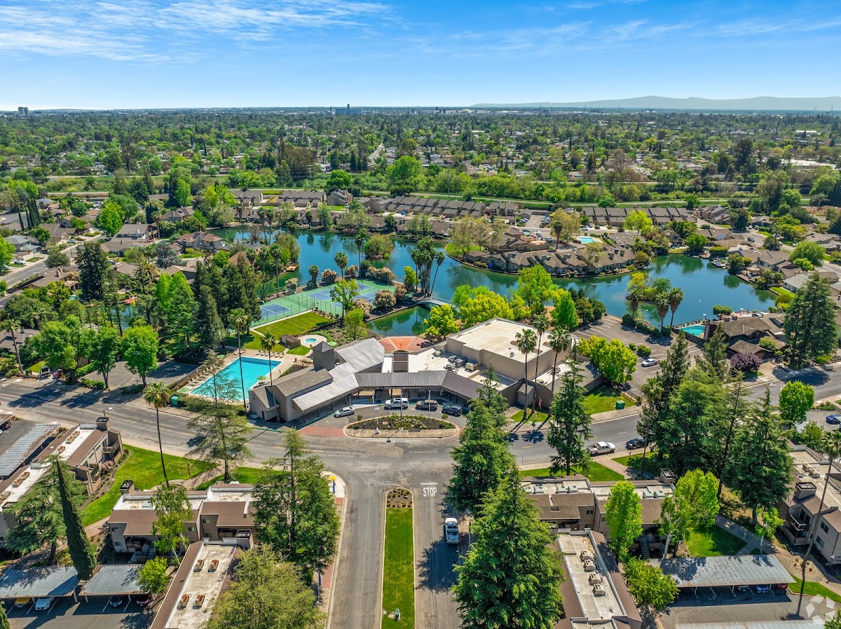 Venetian Bridges Apartments apartments in Stockton CA