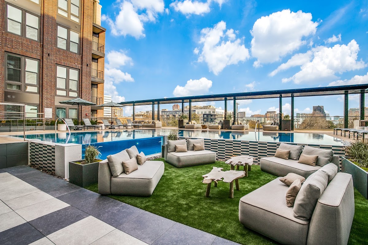 The Alton apartments in Dallas TX