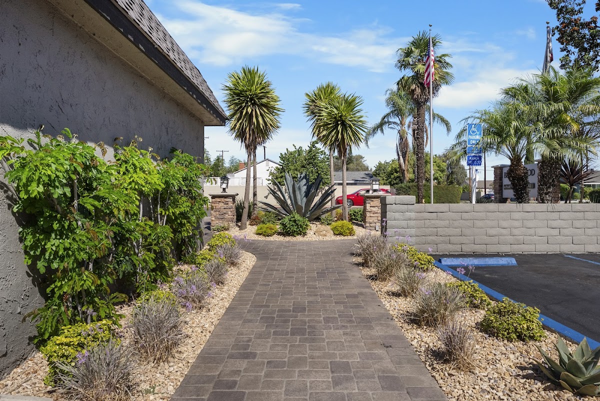 Beachwood Apartment Homes apartments in Anaheim, CA