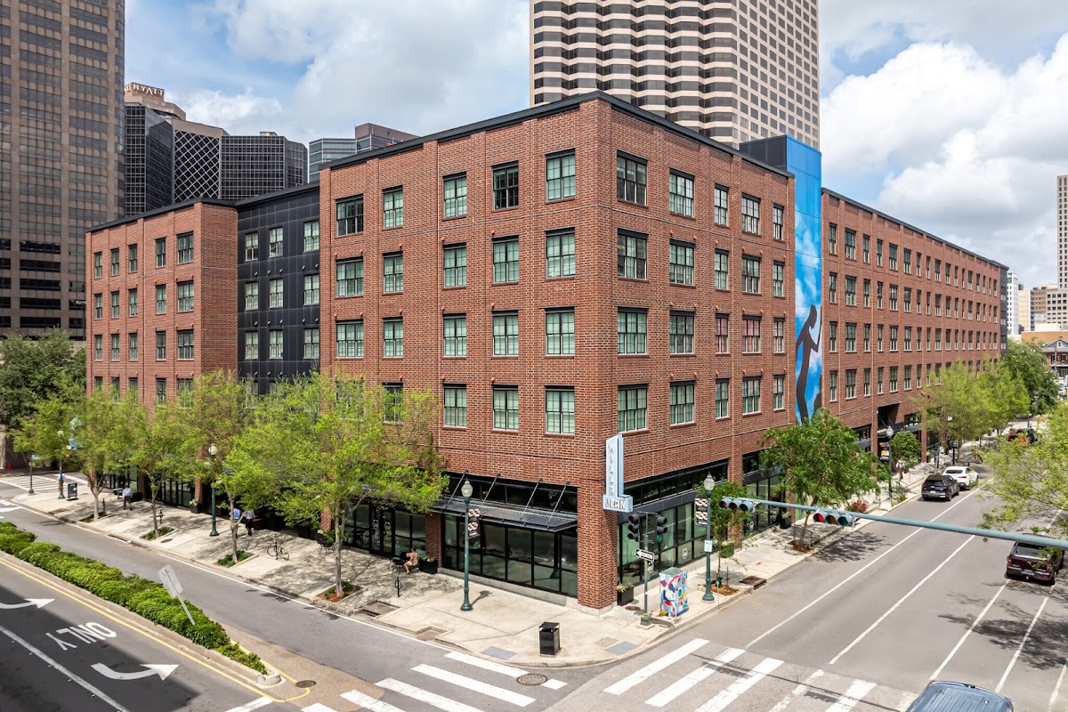 The Paramount at South Market apartments in New Orleans LA