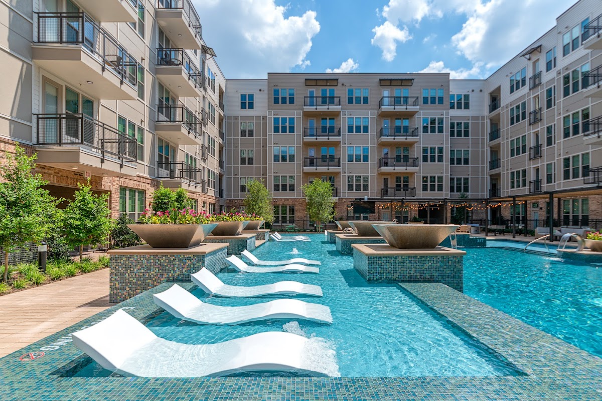 The Crosby apartments in Dallas TX