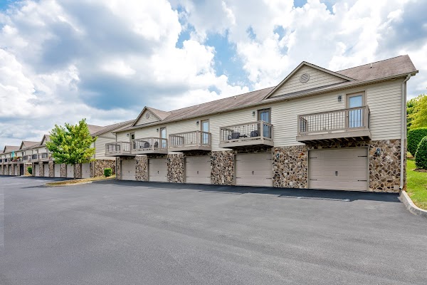 Stone Crest Townhomes apartments in Johnson City, TN
