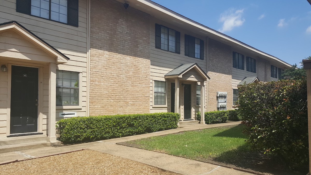 Huntington Townhomes Apartments apartments in Richardson, TX