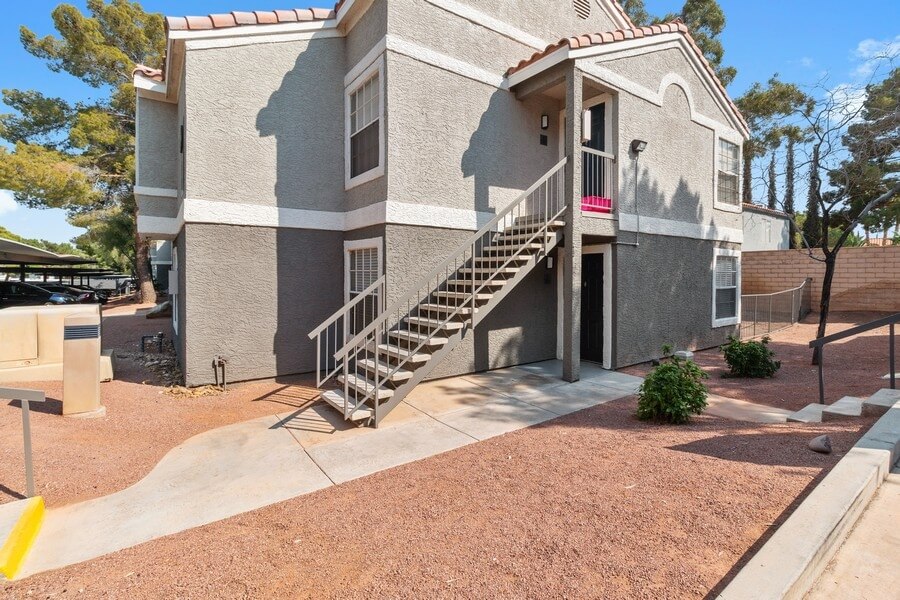 Reflections at the Lakes Apartments apartments in Las Vegas NV