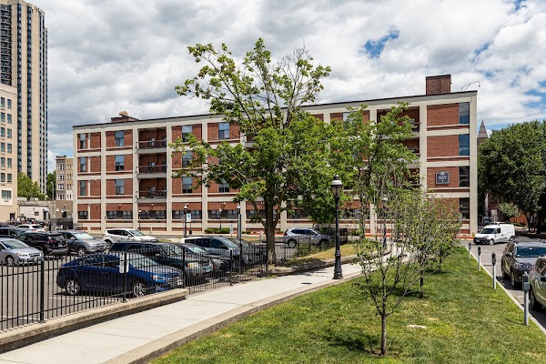 Stockbridge Court Apartments apartments in Springfield MA