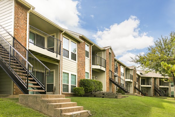 Hillside Community Apartments apartments in Addison TX