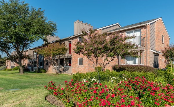 18Eleven Frankford apartments in Addison TX