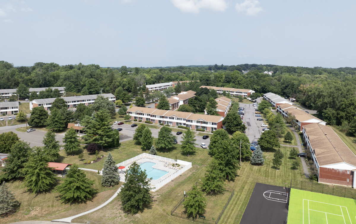 Parkside Apartments At North Colonie apartments in Watervliet NY