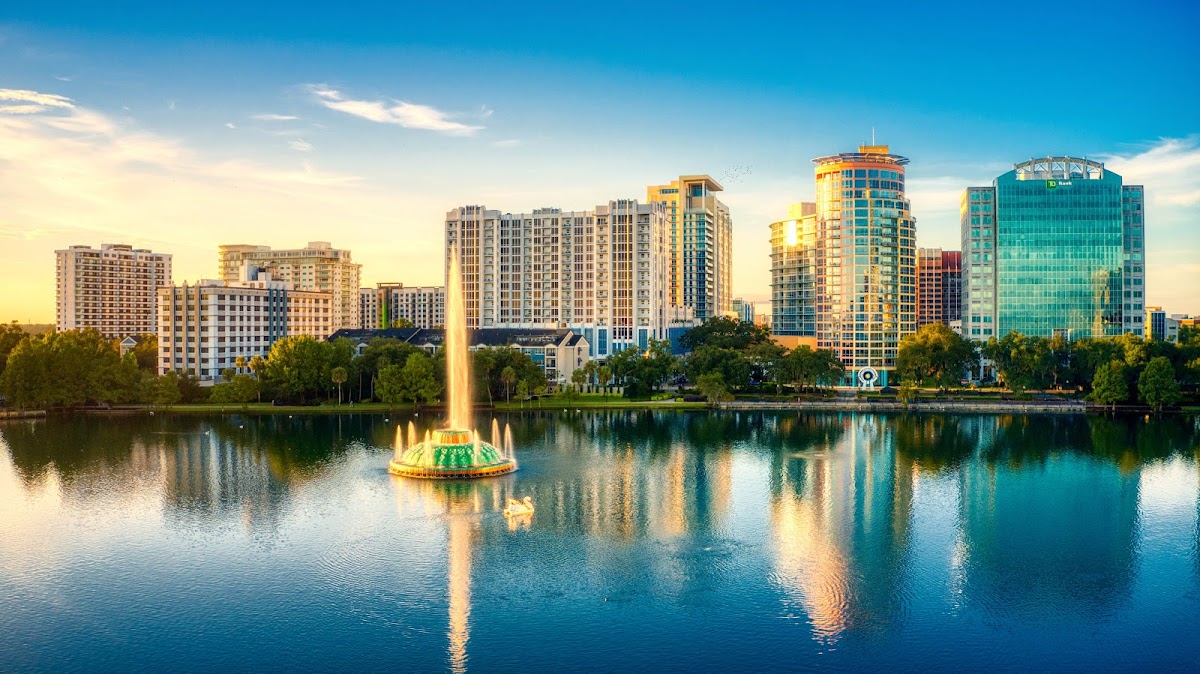 Paramount on Lake Eola apartments in Orlando FL