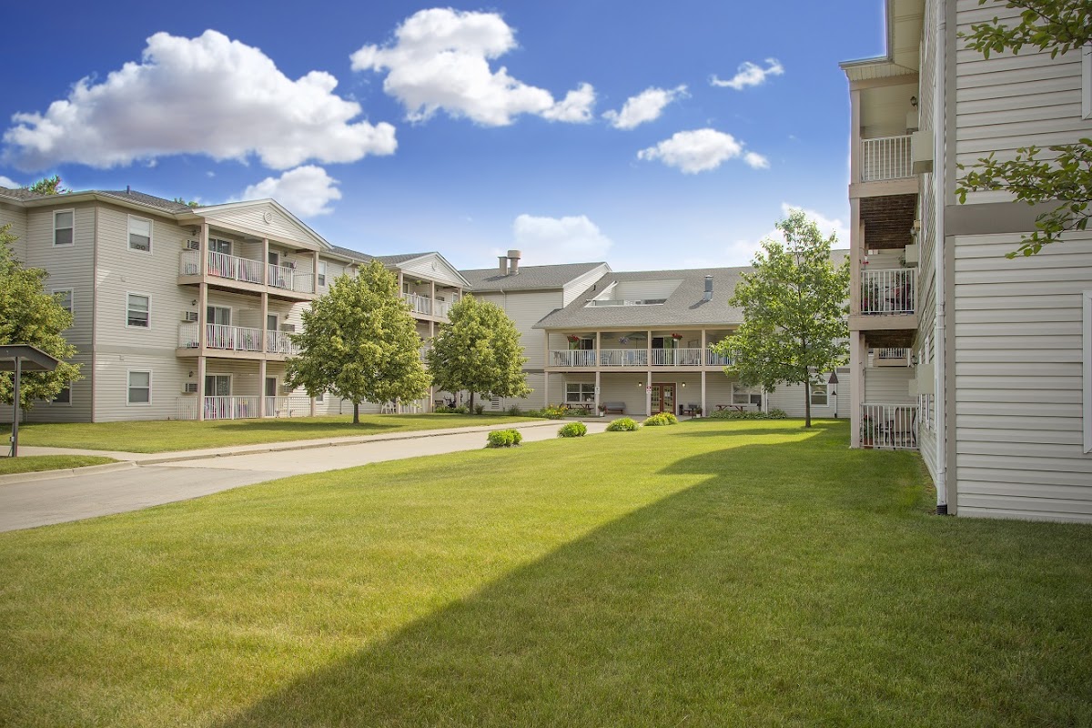 The Meadows of Auburn Hills apartments in Auburn Hills, MI