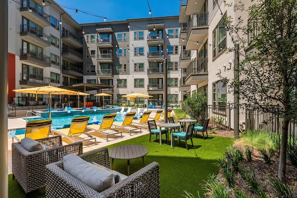 Opal Legacy Central Apartments apartments in Addison, TX