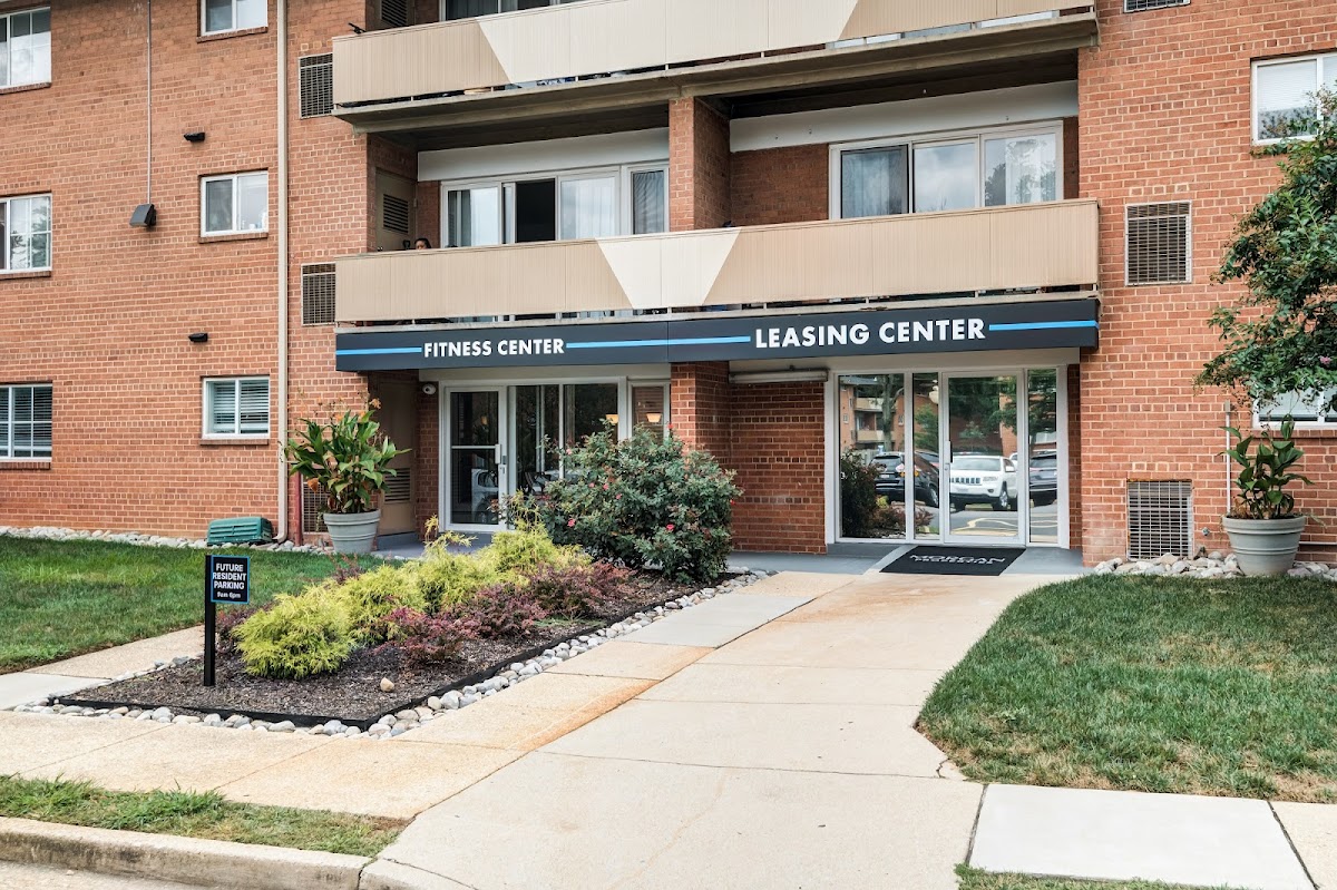 Lynbrook at Mark Center Apartment Homes apartments in Alexandria, VA