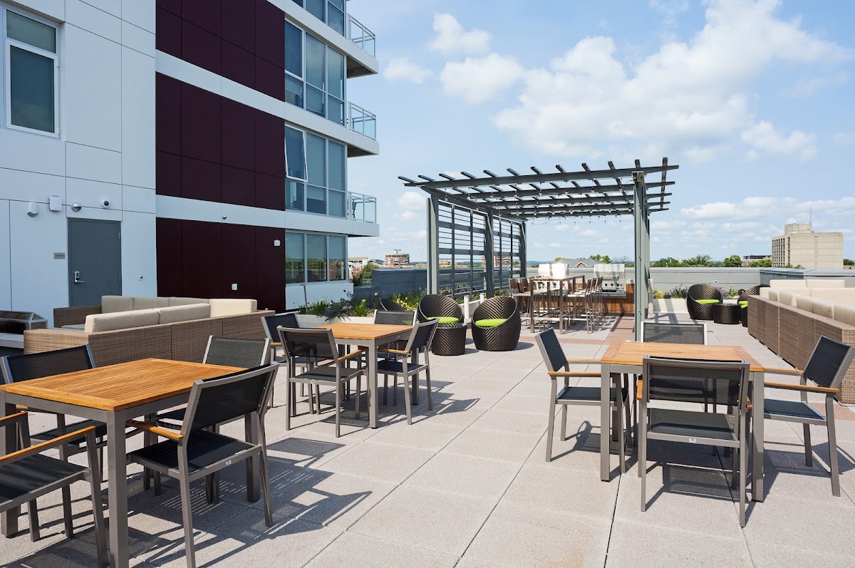 Ovation 309 apartments in Madison WI