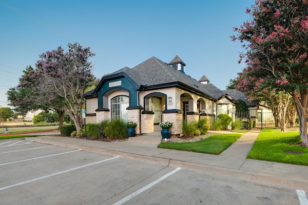 Langdon at Spring Creek apartments in Addison, TX