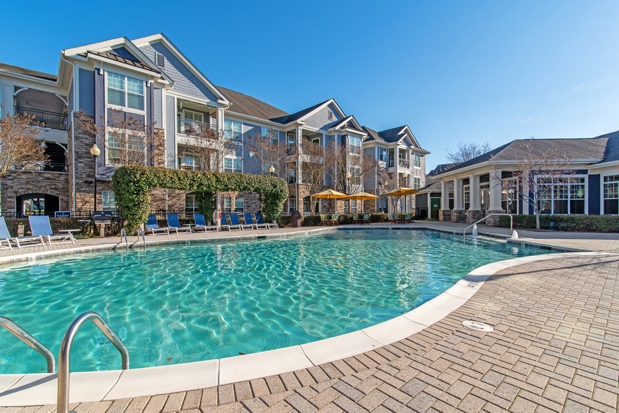 AXIS Crossroads apartments in Cary NC