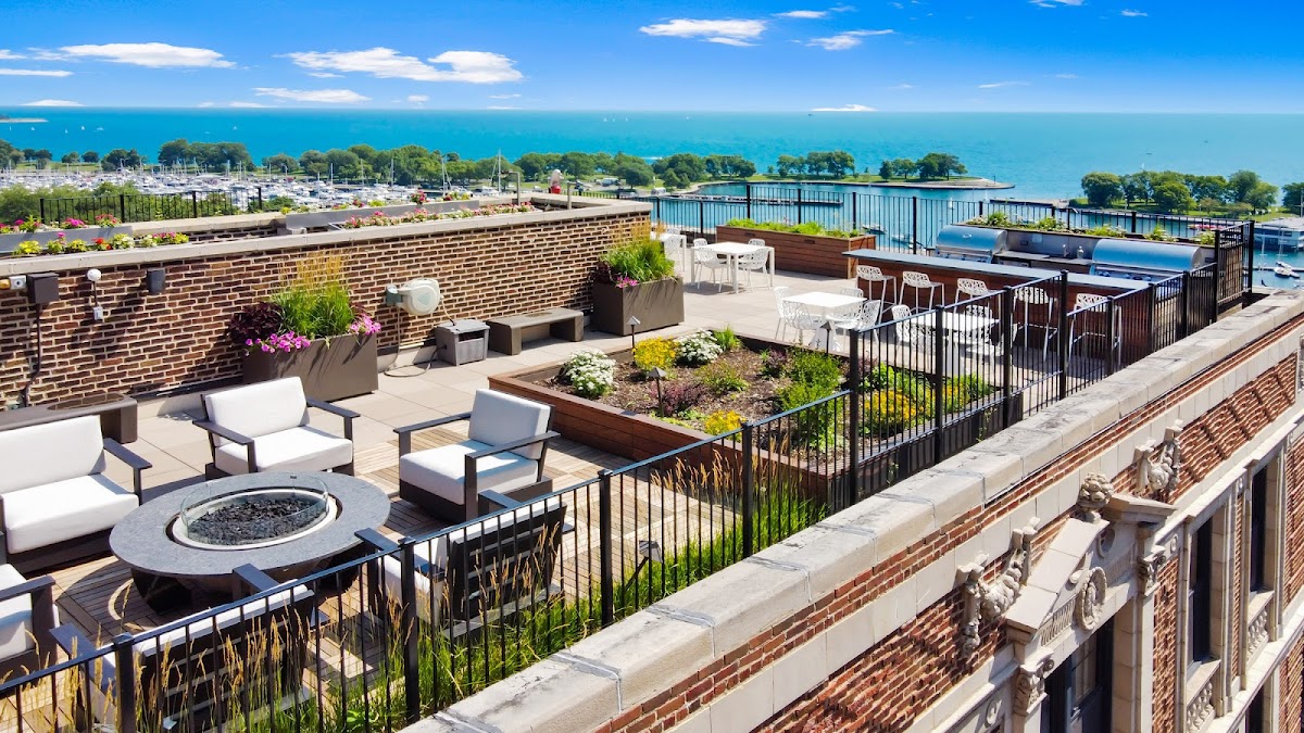 The Belmont by Reside apartments in Chicago IL