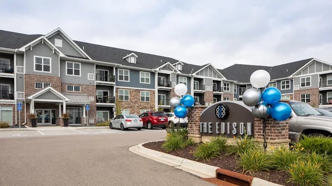 The Edison at Avonlea apartments in Lakeville, MN