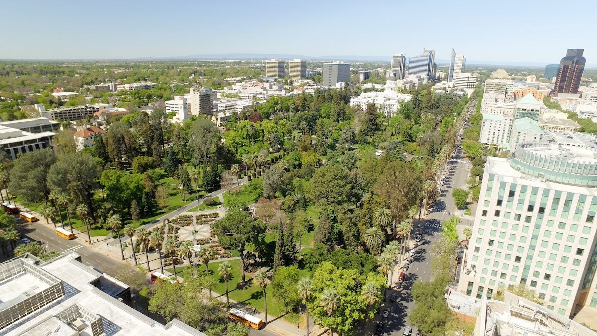 Penthouses at Capitol Park Apartments apartments in Sacramento CA