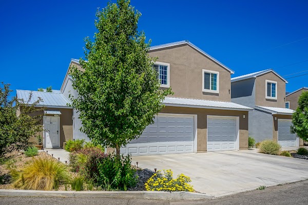 Zia Townhomes apartments in Albuquerque, NM