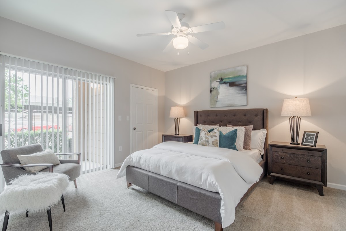 The Edgewater apartments in Addison TX