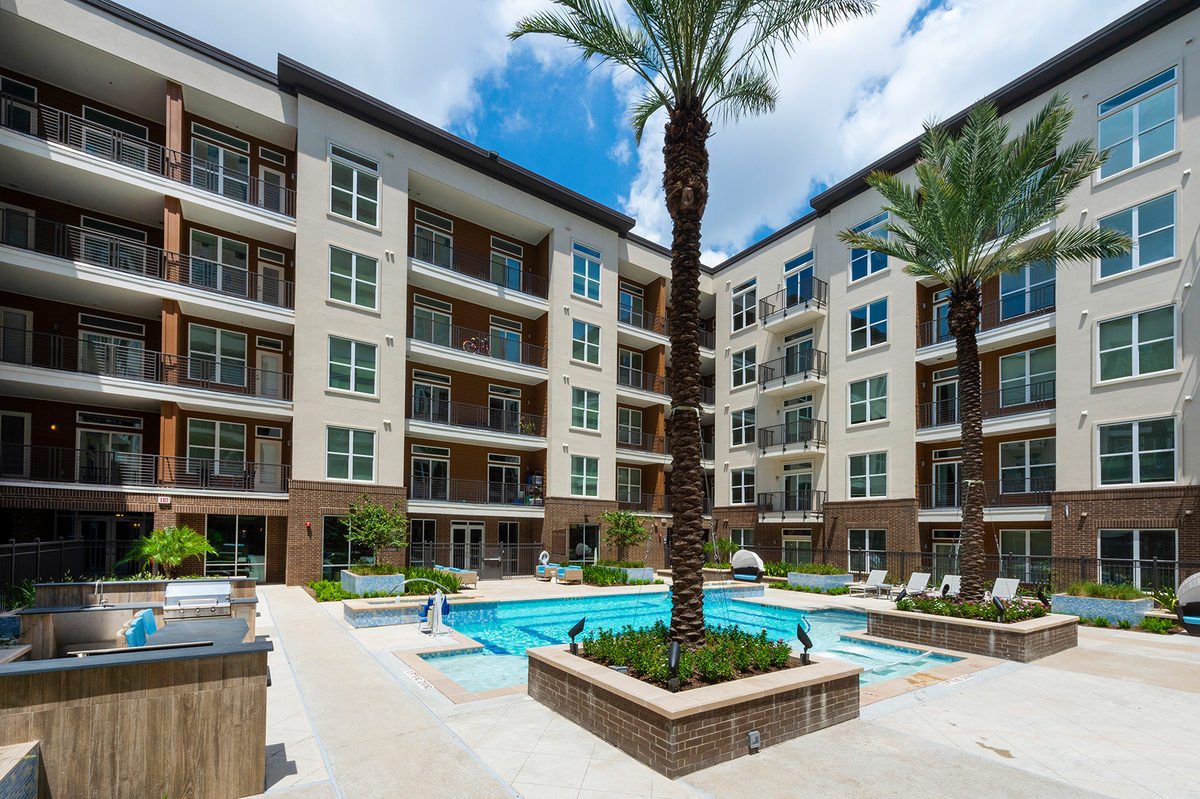 1711 Caroline Apartments apartments in Houston TX