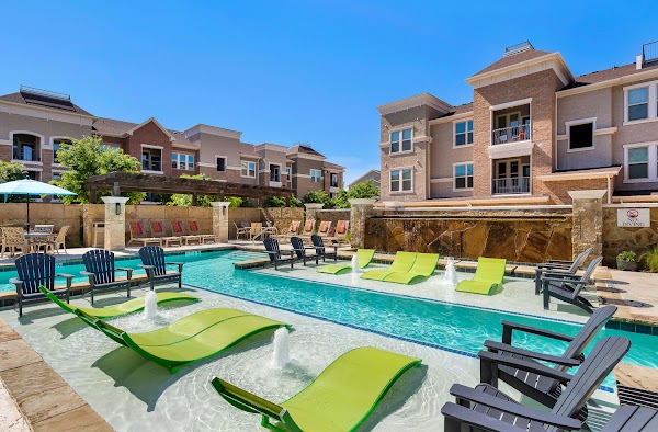 Bexley River Walk apartments in Addison, TX