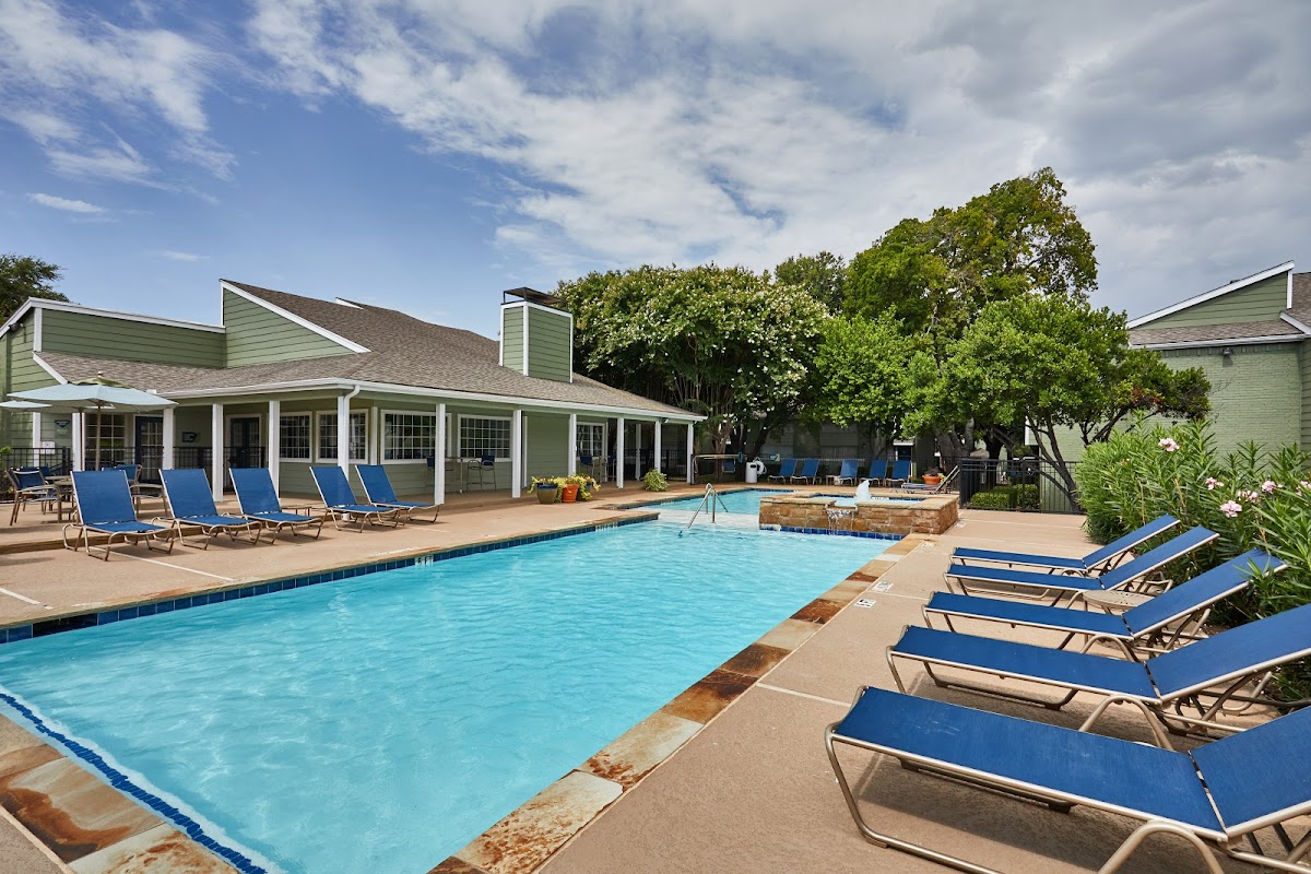 Jade Addison apartments in Addison TX