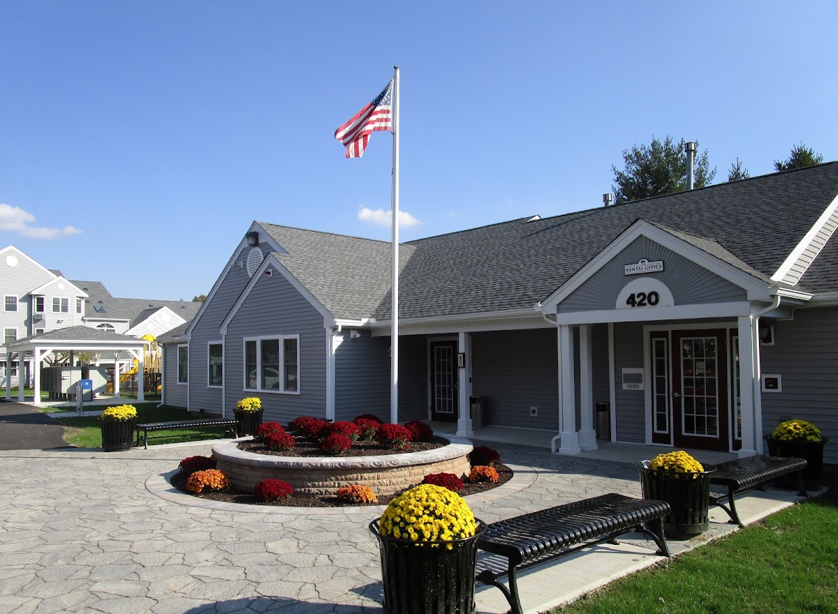 Mill Valley Estates apartments in Agawam, MA