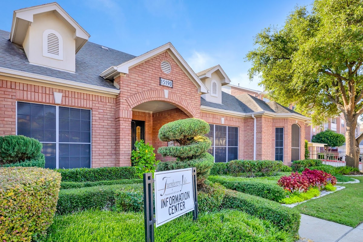 Turnberry Isle Apartment Homes apartments in Addison TX