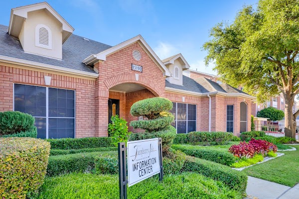 Turnberry Isle Apartment Homes apartments in Addison TX