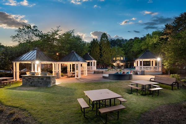 The Point at Perimeter apartments in Atlanta, GA