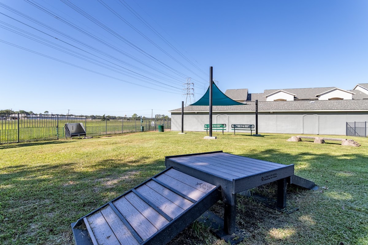 Signature Point Apartment Homes apartments in League City, TX