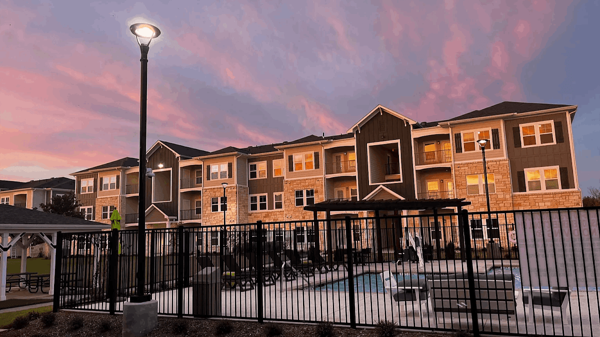 Denton Grove Apartment Homes apartments in Addison, TX