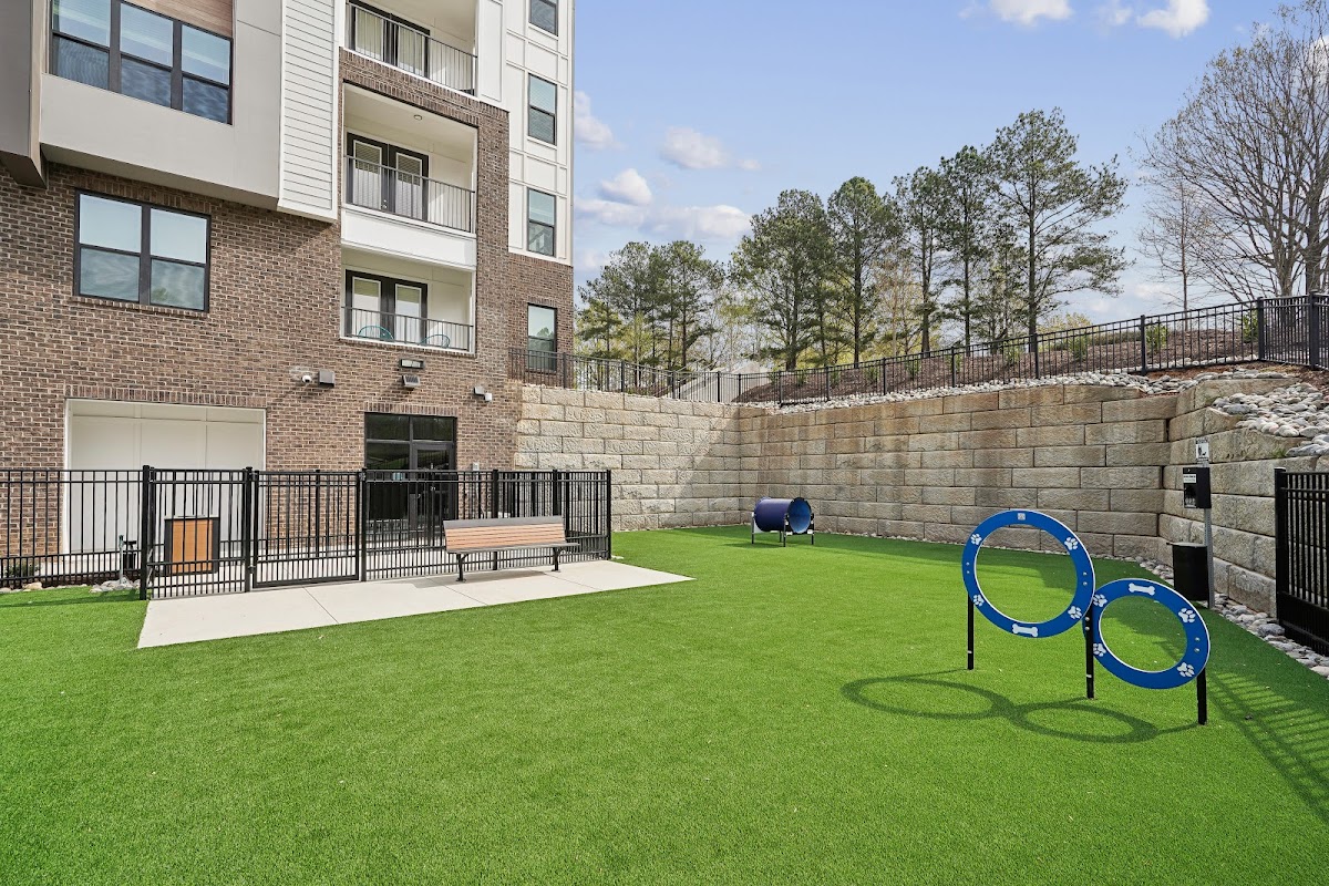 Vintage Raleigh West apartments in Raleigh NC