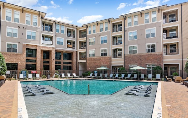 Cortland at Stonebriar apartments in Addison, TX