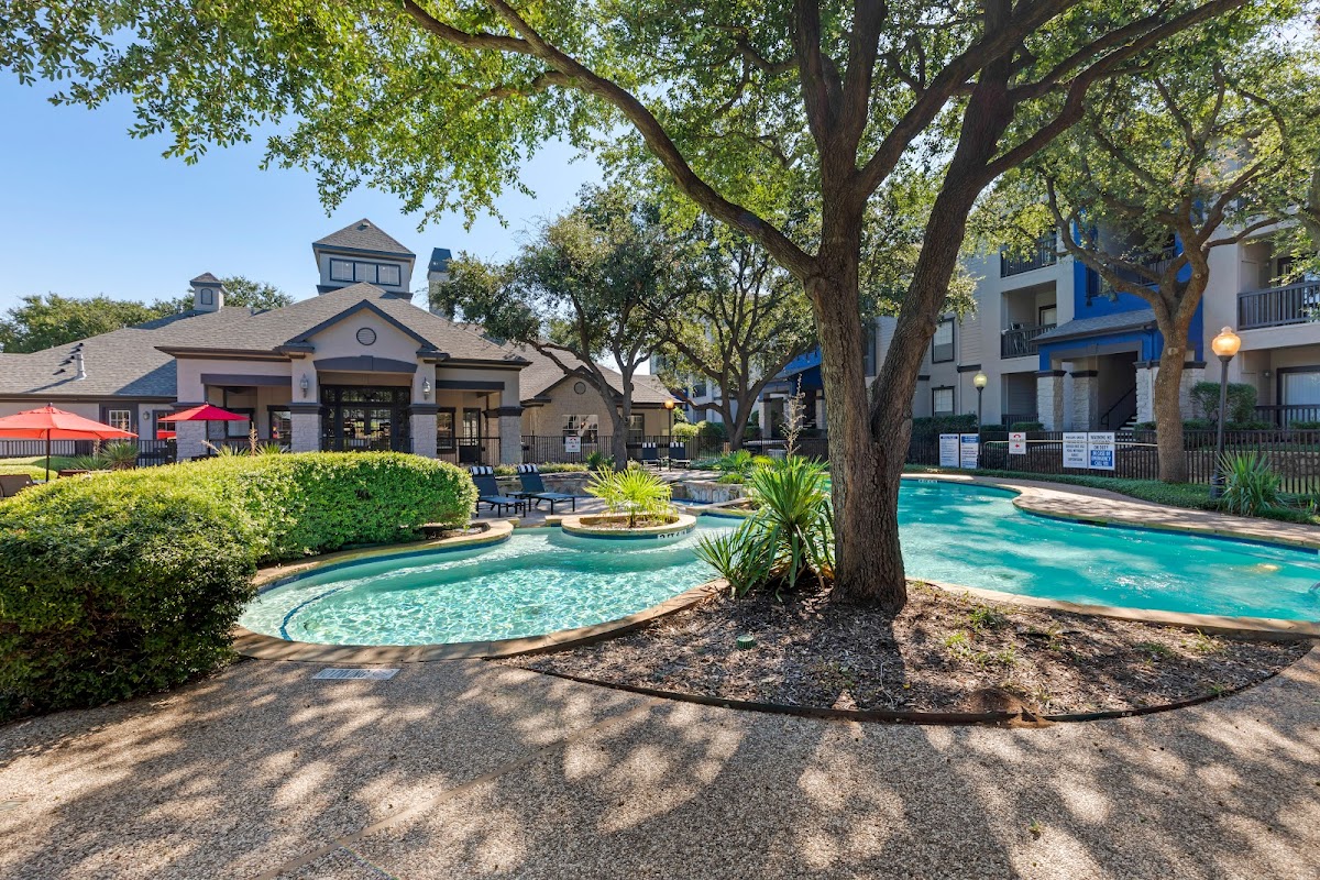 Keystone Falls apartments in Addison TX