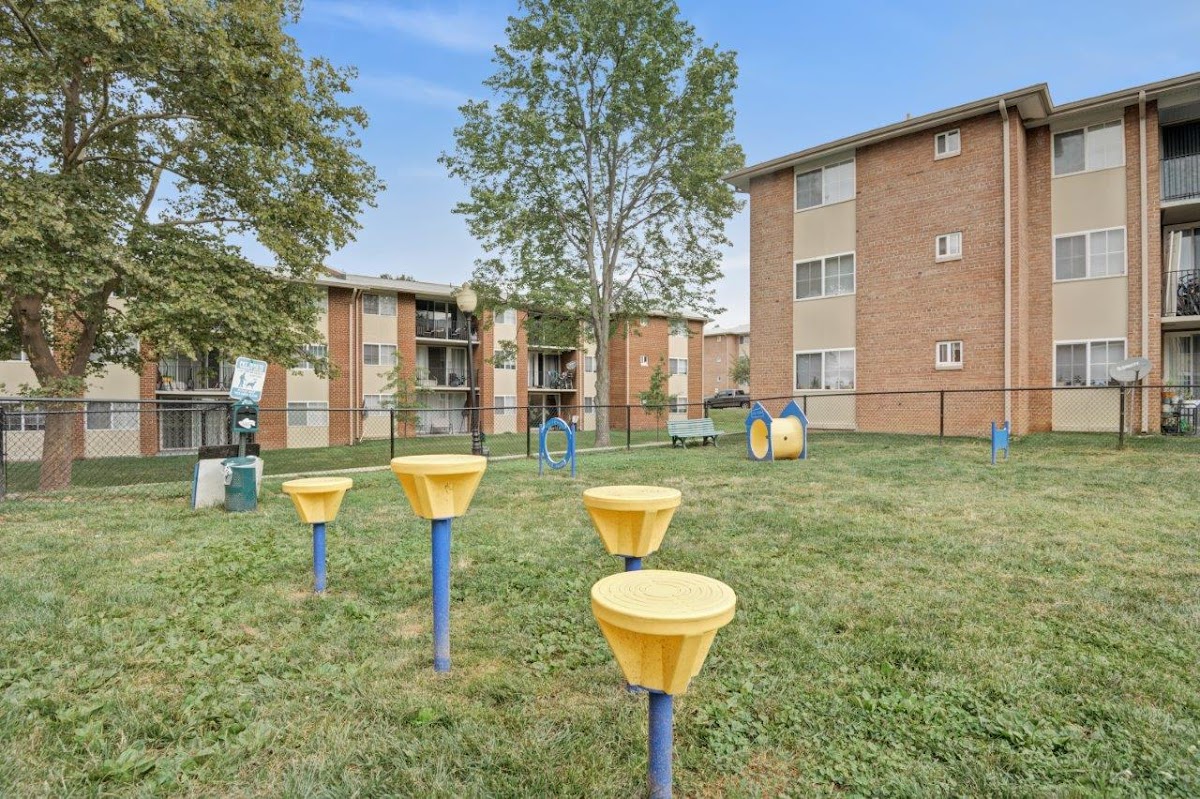 Willow Run at Mark Center Apartment Homes apartments in Alexandria, VA