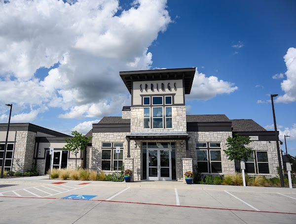 Springs at McKinney apartments in Addison, TX