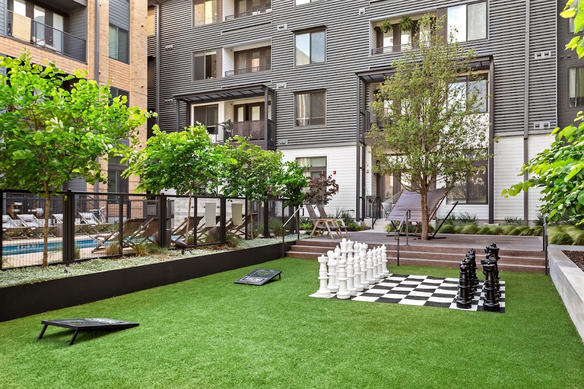 Fivetwo at Highland apartments in Austin TX