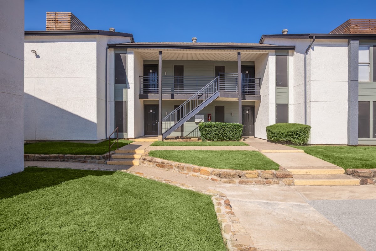 3800 on Portland apartments in Irving, TX