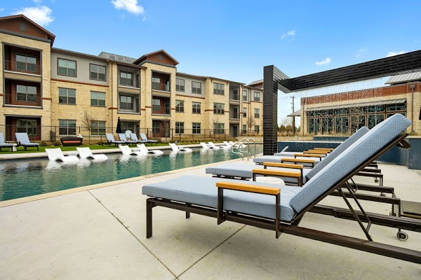 Windsor Lakeyard District Apartments apartments in Addison TX