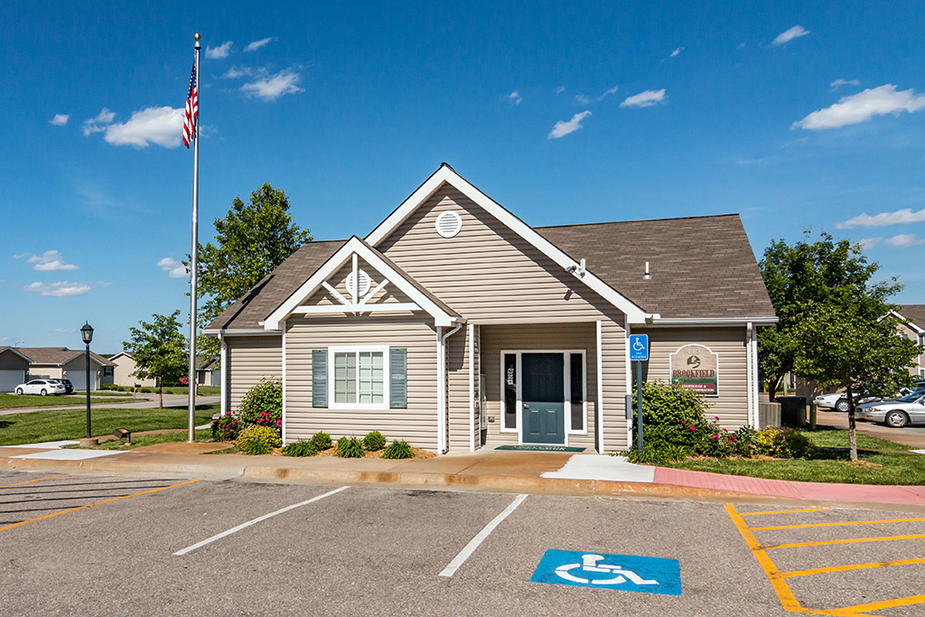 Brookfield Residences apartments in Manhattan, KS