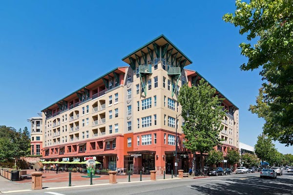 Rafael Town Center Apartments apartments in San Rafael, CA