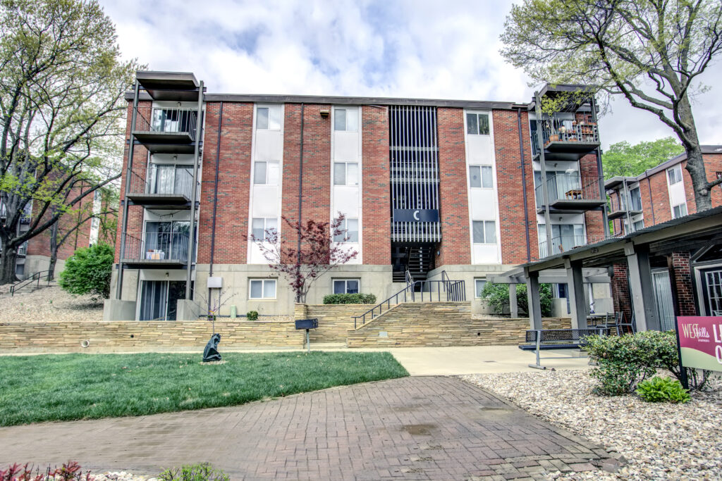 West Hills Apartments apartments in Lawrence, KS