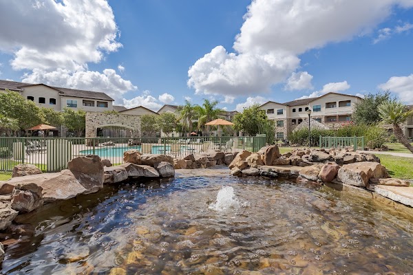 The Plantation apartments in Mission TX