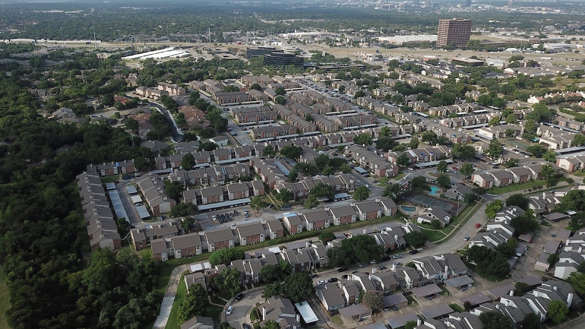 Bosque Estates apartments in Dallas, TX