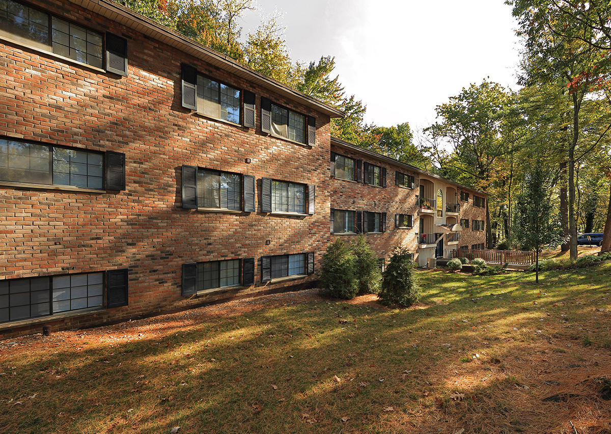 Heritage Village apartments in Albany, NY