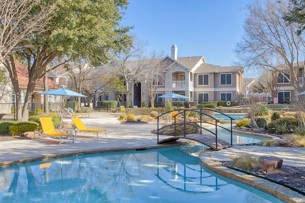 The Point at Deerfield apartments in Addison, TX