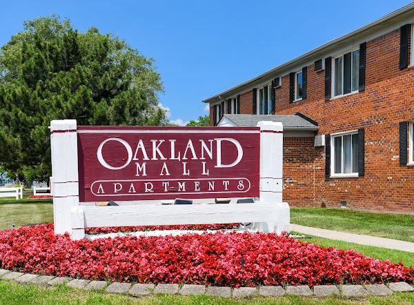 Oakland Mall Apartments apartments in Madison Heights MI